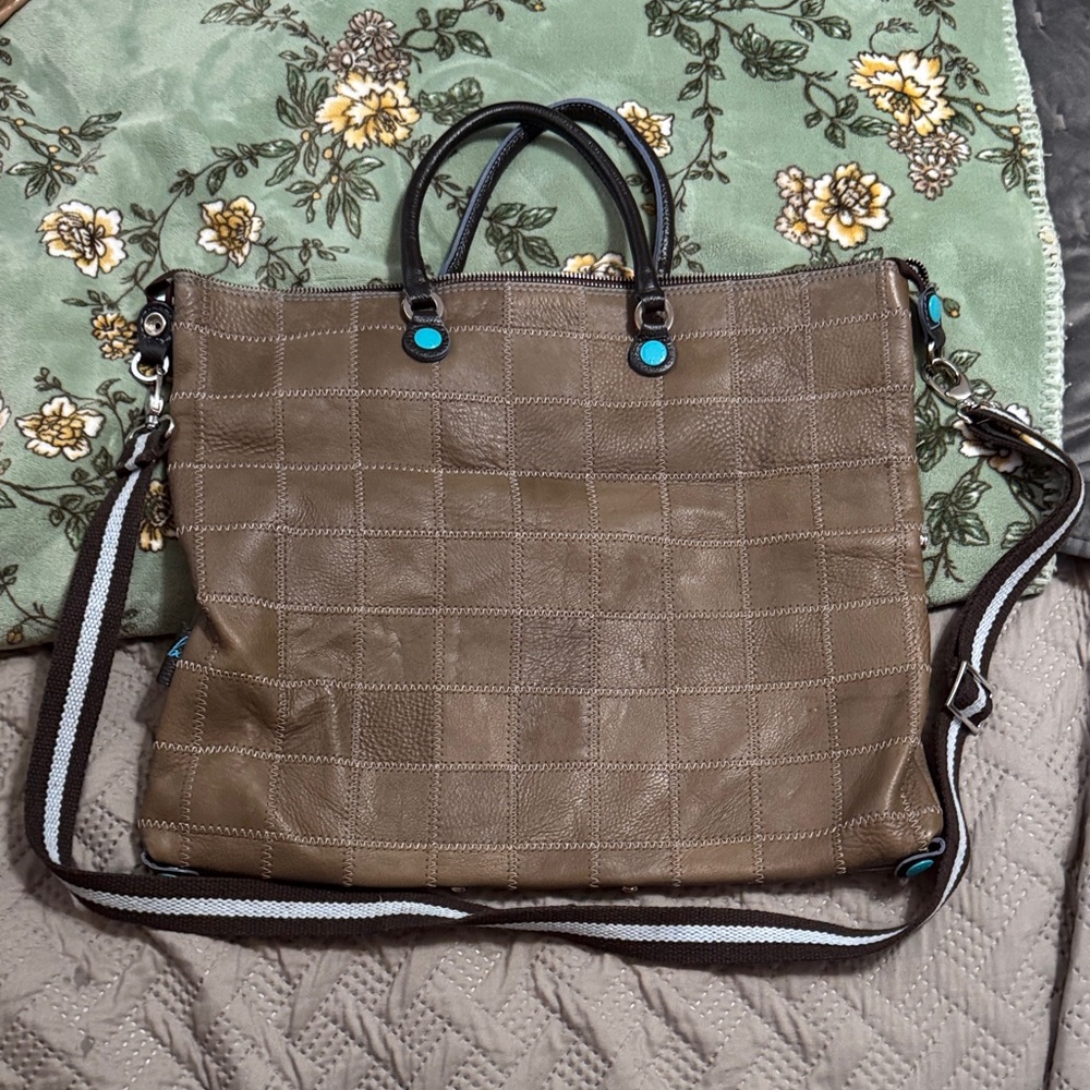 Gabs tote bag with Black Leather Strap with Blue Accent
